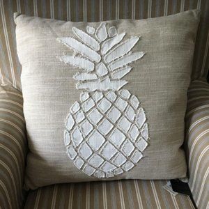 Pineapple Pillow NWT 20x20”